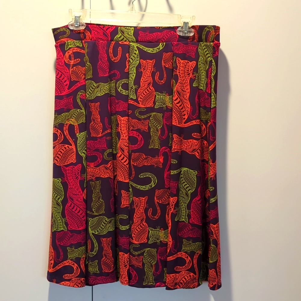 NWOT LuLaRoe Madison cat skirt